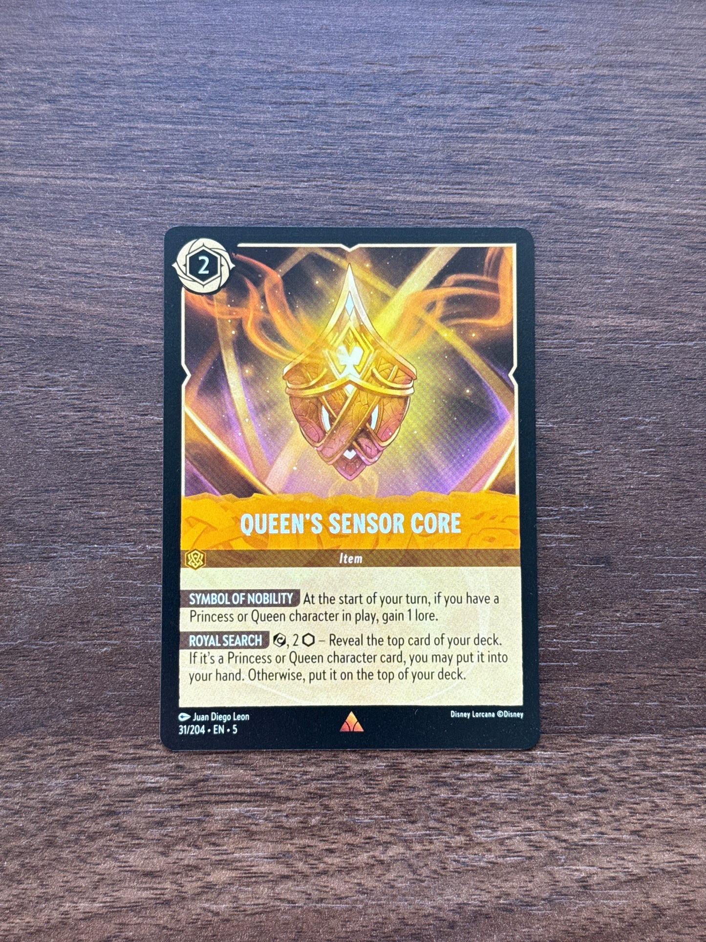 031/204 | Queen's Sensor Core Rare | Shimmering Skies